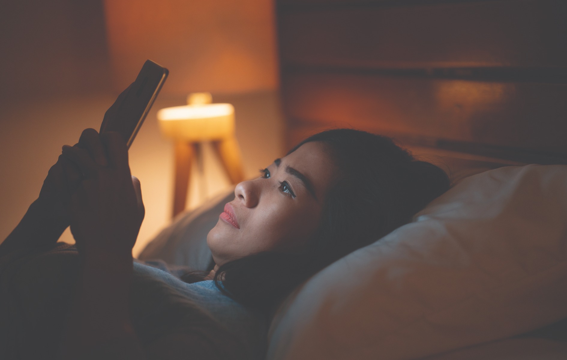 Using mobile phone in the dark